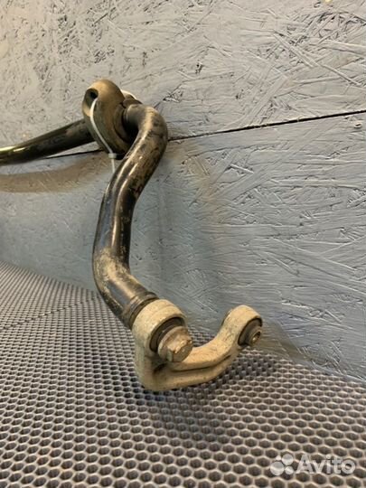 Стабилизатор поперечной устойчивости передний