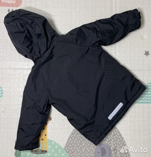 Демисезонная куртка для мальчика новая 146 размер