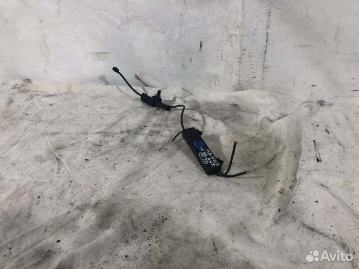 Усилитель антенны Mercedes-Benz E-Class W212