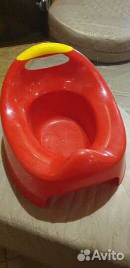Горшок детский с крышкой