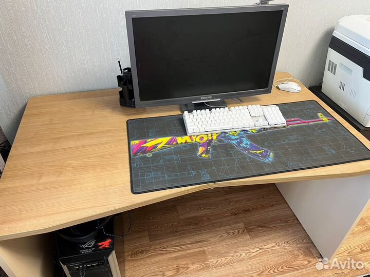 Стол офисный