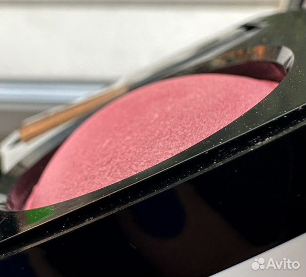 Chanel румяна rose de venise cherry