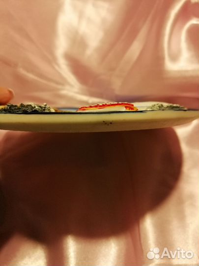 Настенная тарелка