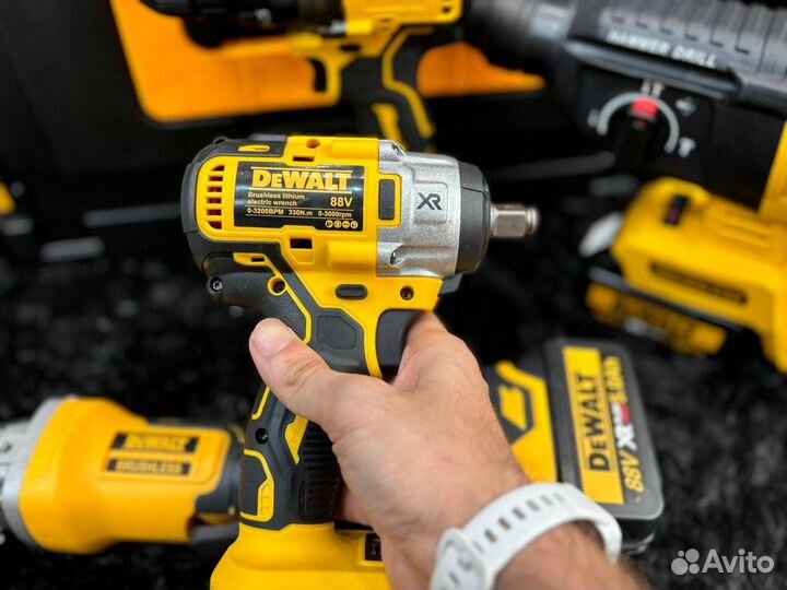 Набор электроинструментов dewalt 4в1