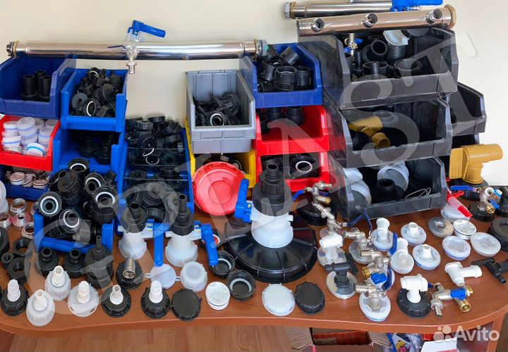 Запчасти на Еврокубы Бочки Канистры Завод Gplast