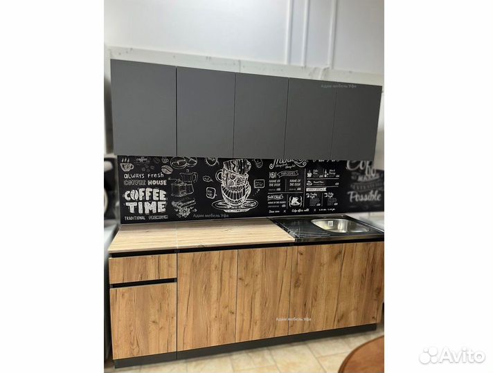 Кухонный гарнитур готовый