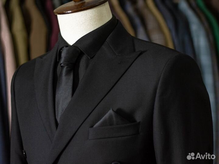 Мужской классический костюм