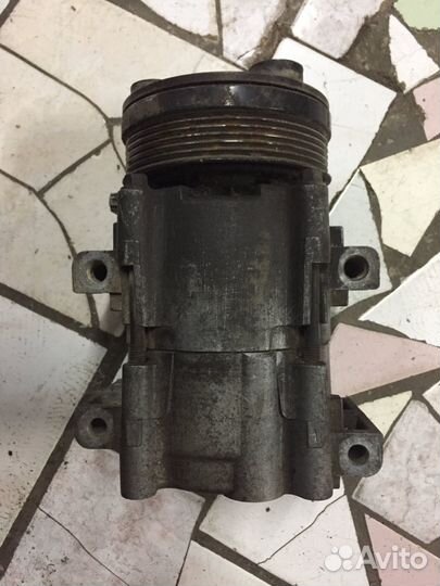 Компрессор кондиционера Ford Focus 1 1.8 бензин