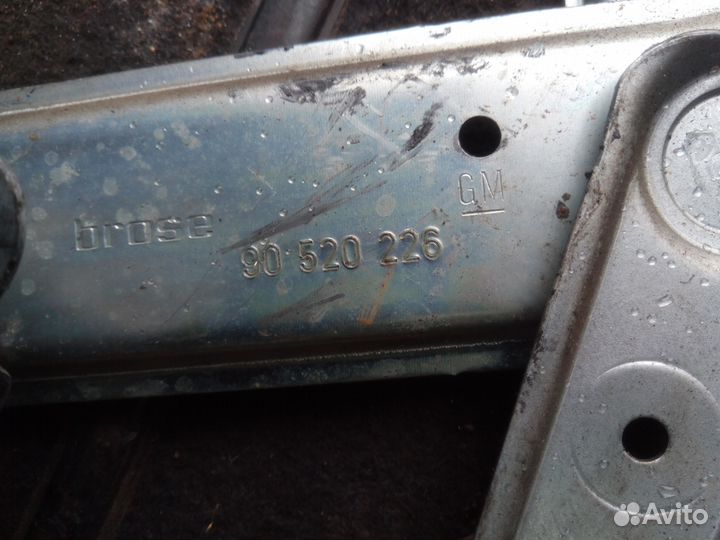 Стеклоподъемник передний правый электро Вектра Б