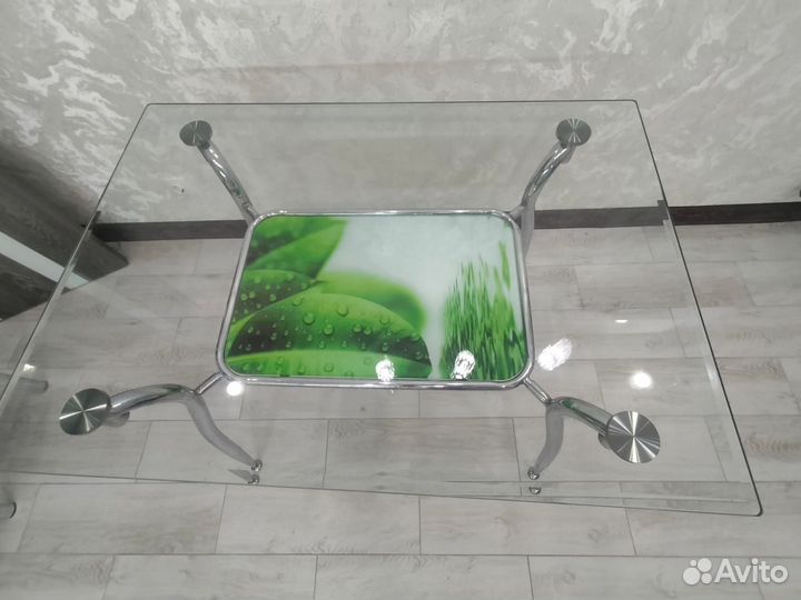 Кухонный стол