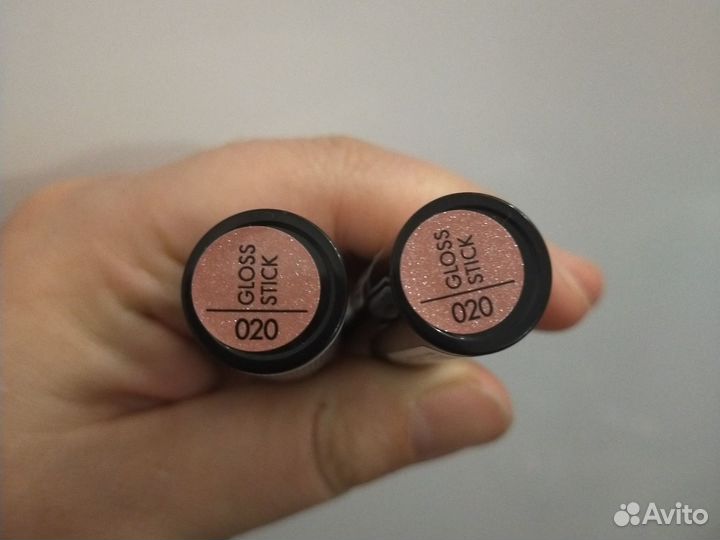 Помада для губ Catrice