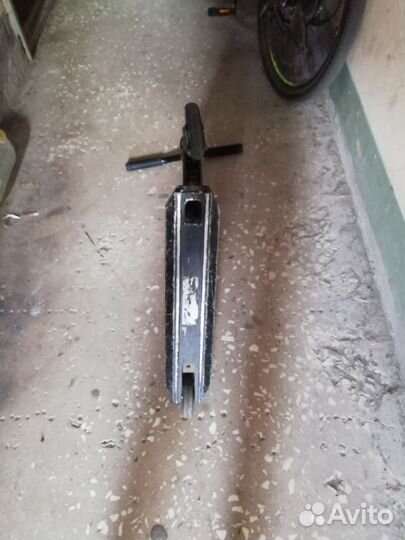 Трюковой самокат Reaction