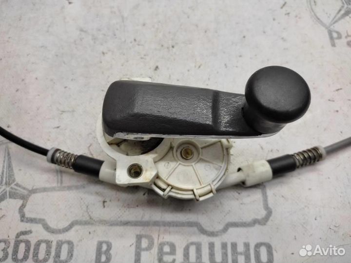 Стеклоподъемник передний правый W638 V-class Vit