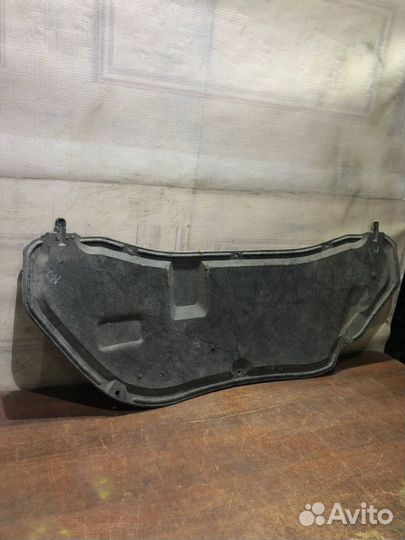 Шумоизоляция капота Mazda 2