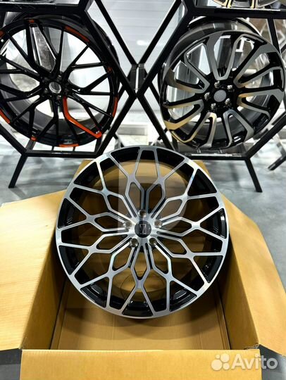 Кованые диски Lexeus RX (до 23 г.в.) R22