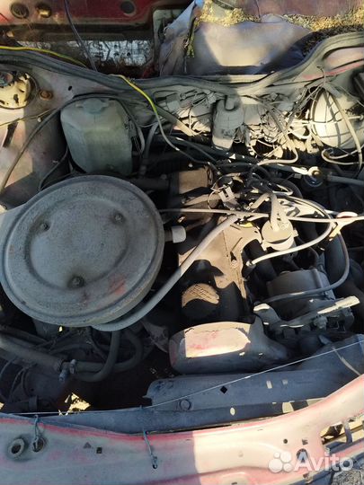 Запчасти на audi 100 c3