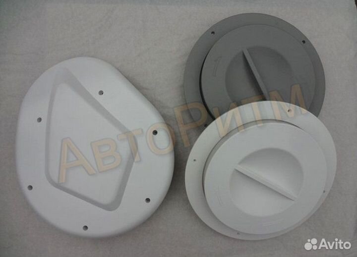 Накрышный вентилятор автовытяжка в автобус фургон