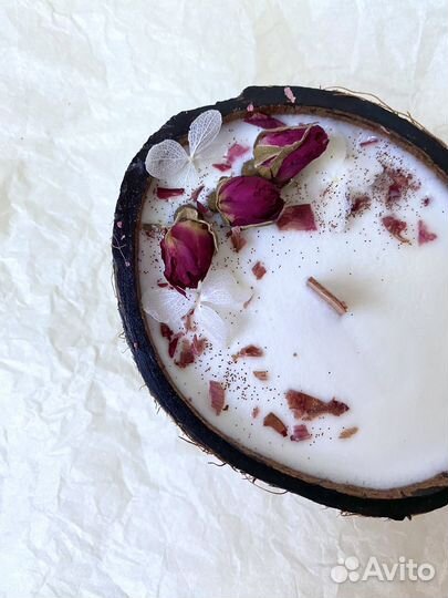 Свеча в кокосе