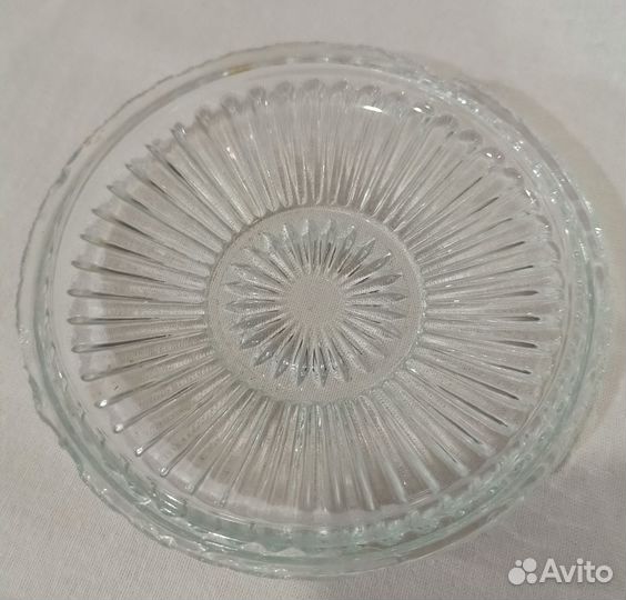 Стеклянная сахарница с крышкой, СССР