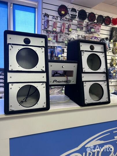 Профессиональный демонстративный стенд Pioneer