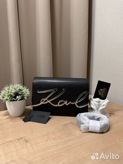 Женская сумка Karl из натуральной кожи