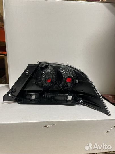 Фонарь задний левый Mitsubishi Lancer IX 9