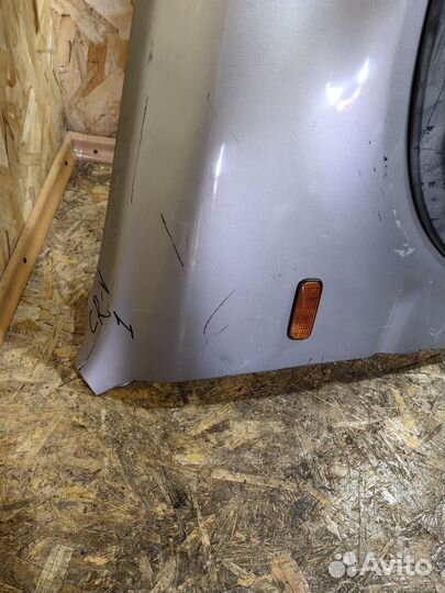 Крыло Правое переднее Хонда црв 1 CR-V 1 оригинал