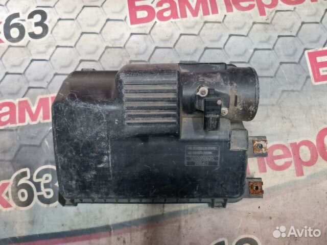 Корпус воздушного фильтра передний правый Toyota L