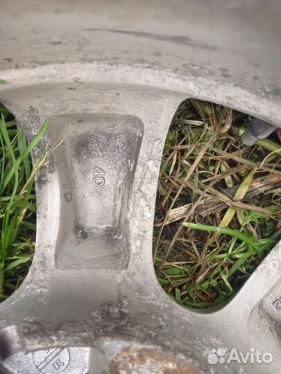 Диски 4/114.3 dia 66.1 вылет 40. Оригинал Ниссан