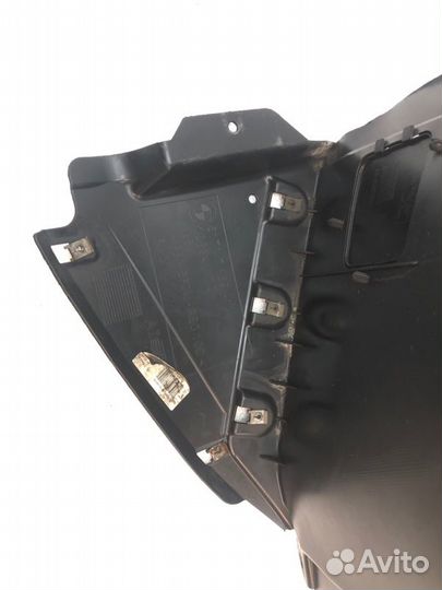 Подкрылок передний левый Bmw X5 E70 N52B30 2008