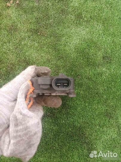 Блок управления вентиляторами Ford Focus 2008