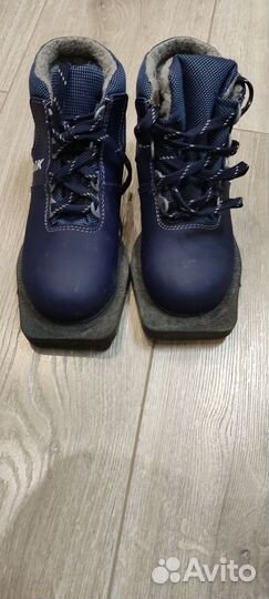 Лыжные ботинки