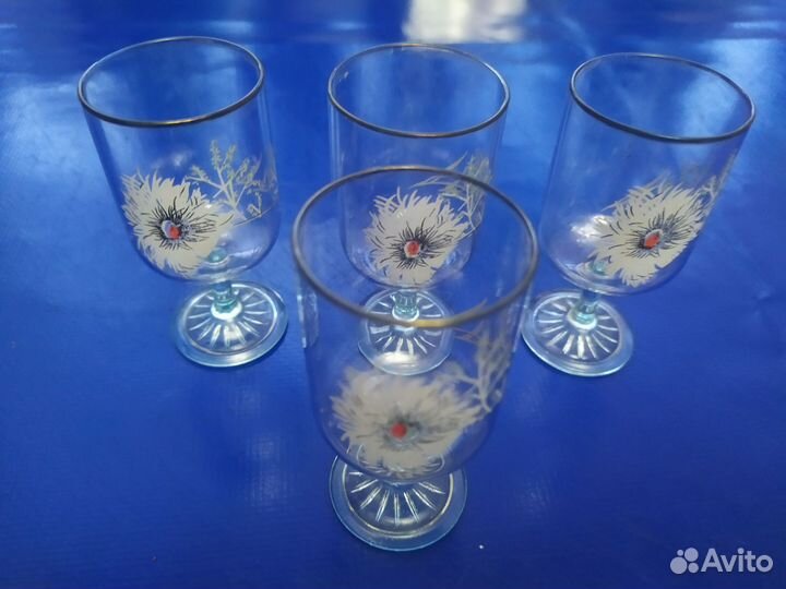 Рюмка на ножке СССР и с рисунком