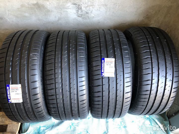 Michelin Pilot Sport 4 S 255/40 R19 100Y