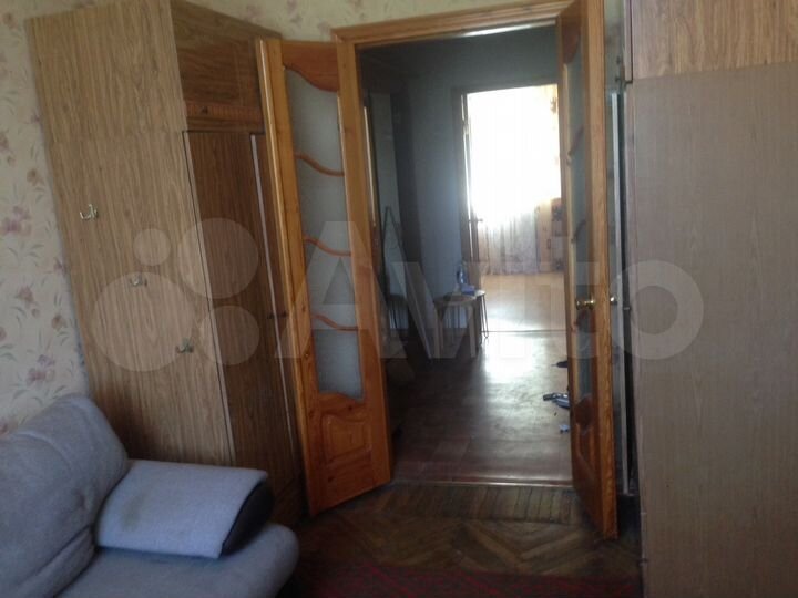 2-к. квартира, 48 м², 3/3 эт.