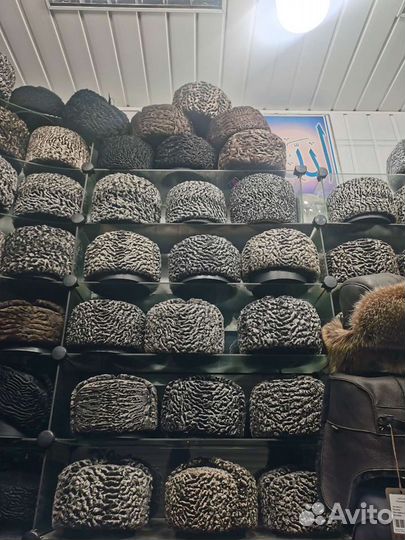 Каракулевая шапка