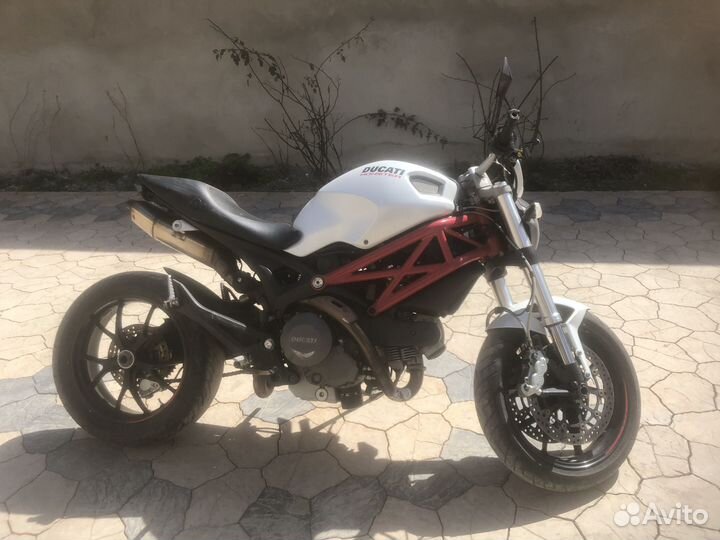 Колеса и сиденье ducati