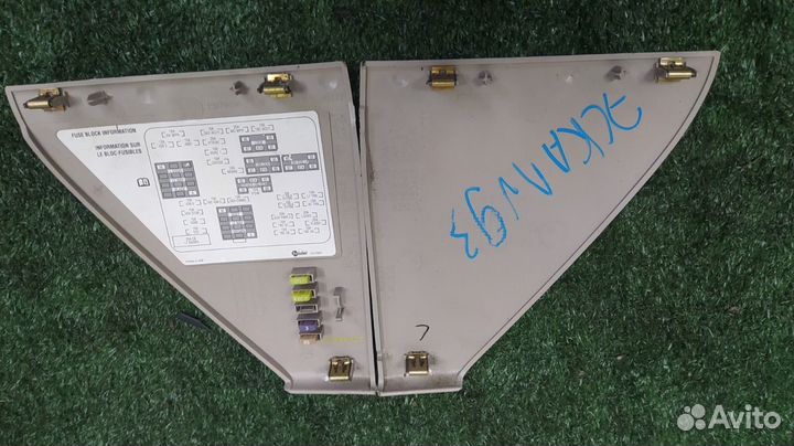 Накладка на торпеду Cadillac Escalade LQ9 V8 6.0L