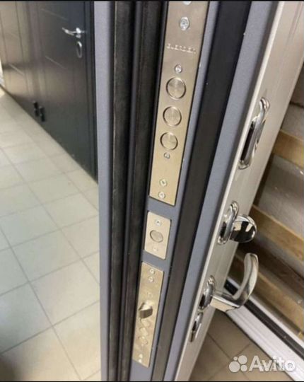 Дверь входная