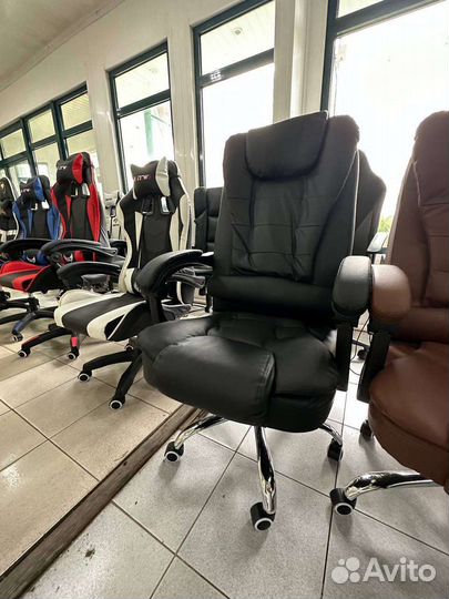 Офисное кресло 606