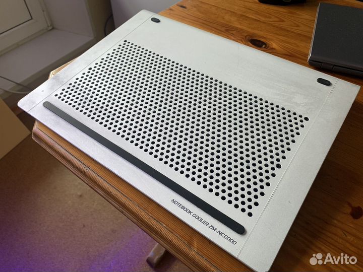Подставка с охлаждением для ноутбука