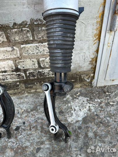 Пневмостойка передняя левая Audi A6 4G/C7 2013