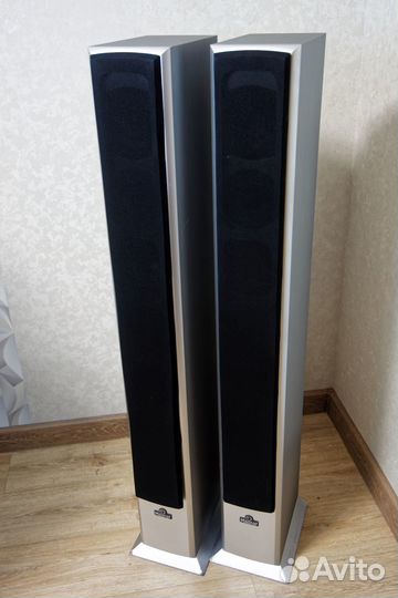 Мощные 3-х полосные колонки Magnat, 200W