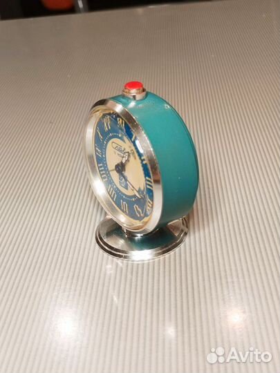 Часы будильник слава СССР