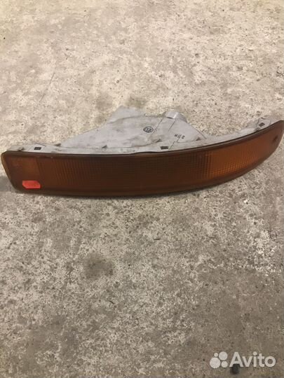 Поворотник левый Toyota Camry 10 (5086)