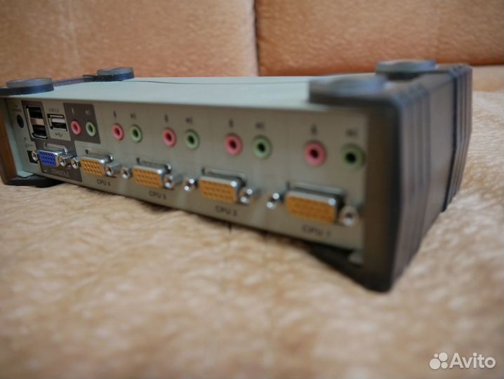 Переключатель KVM aten-CS1734B