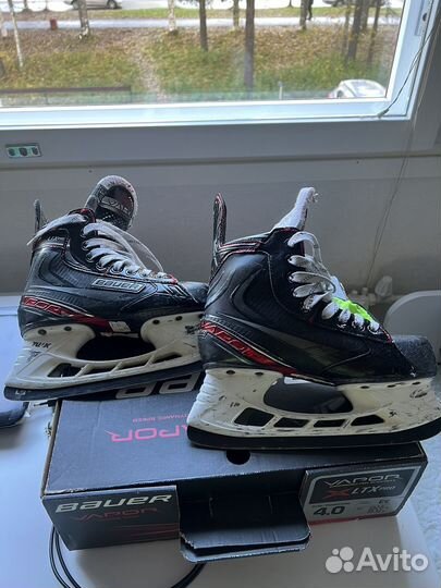Хоккейные коньки bauer