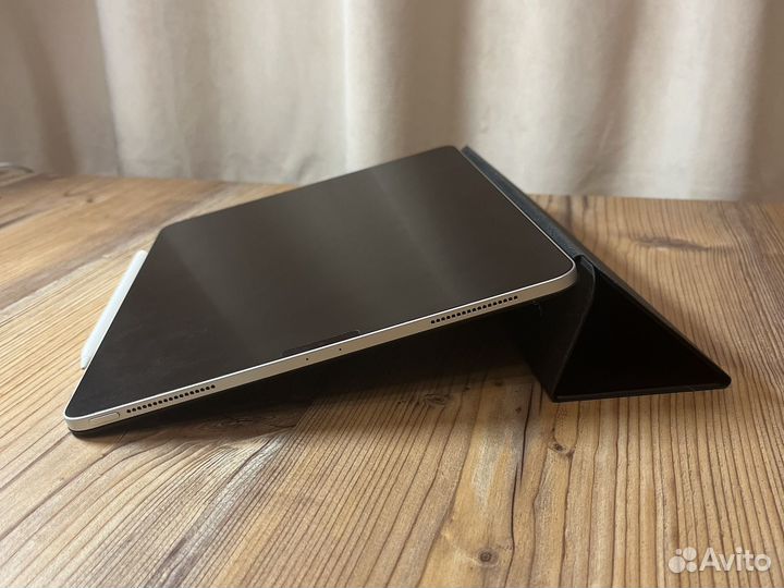 Магнитный черный кожаный чехол для iPad Pro 12.9