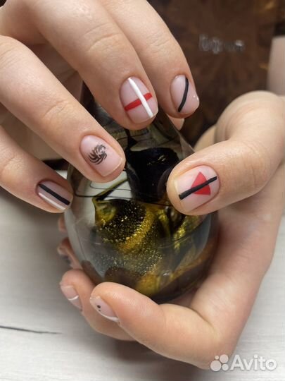 Маникюр бесплатно