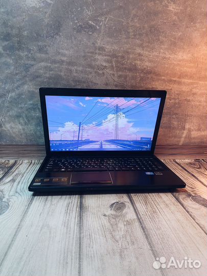 Игровой ноутбук Lenovo G580 / Core i5 / GT 635m